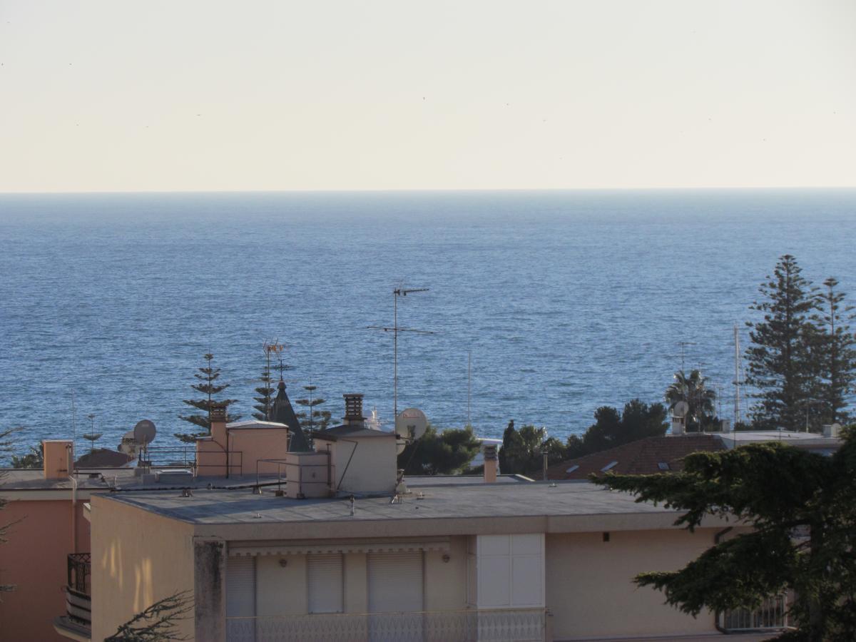 Apartamento A 2 Passi Dal Mare San Remo Exterior foto